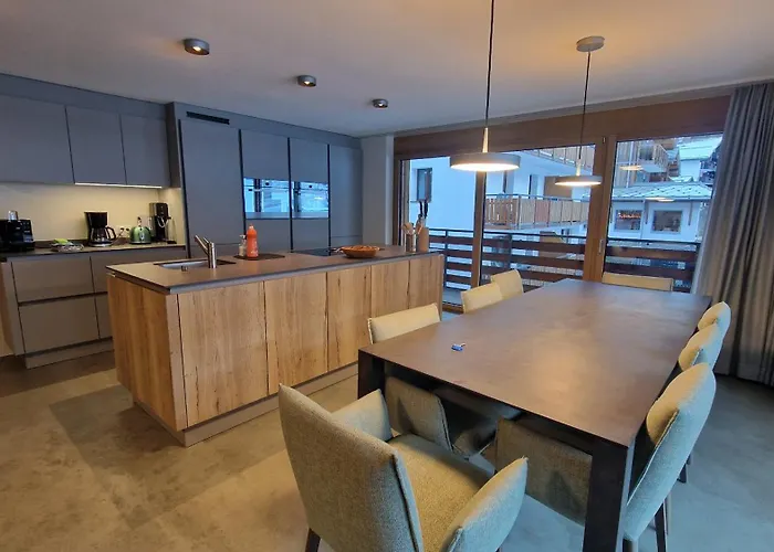 Derby サース フェー